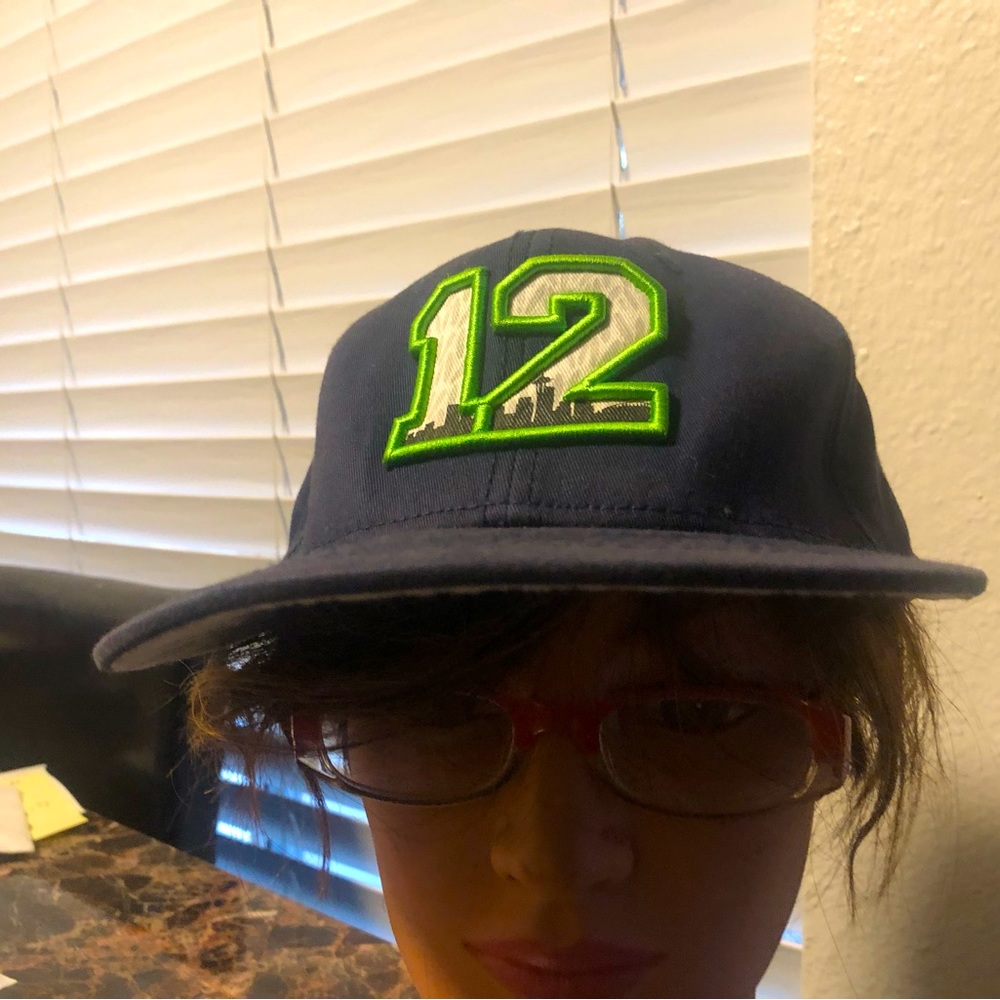 Seattle Seahawks #12 Men’s Black Cap Size One